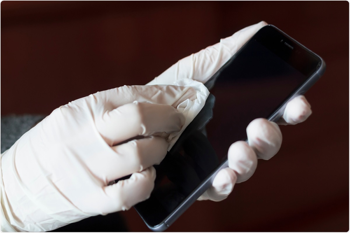 Study: Are Mobile Phones part of the chain of transmission of SARS-CoV-2 in the hospital?. Image Credit: rfranca / Shutterstock