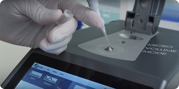 microvolume UV-Vis spectrophotometry