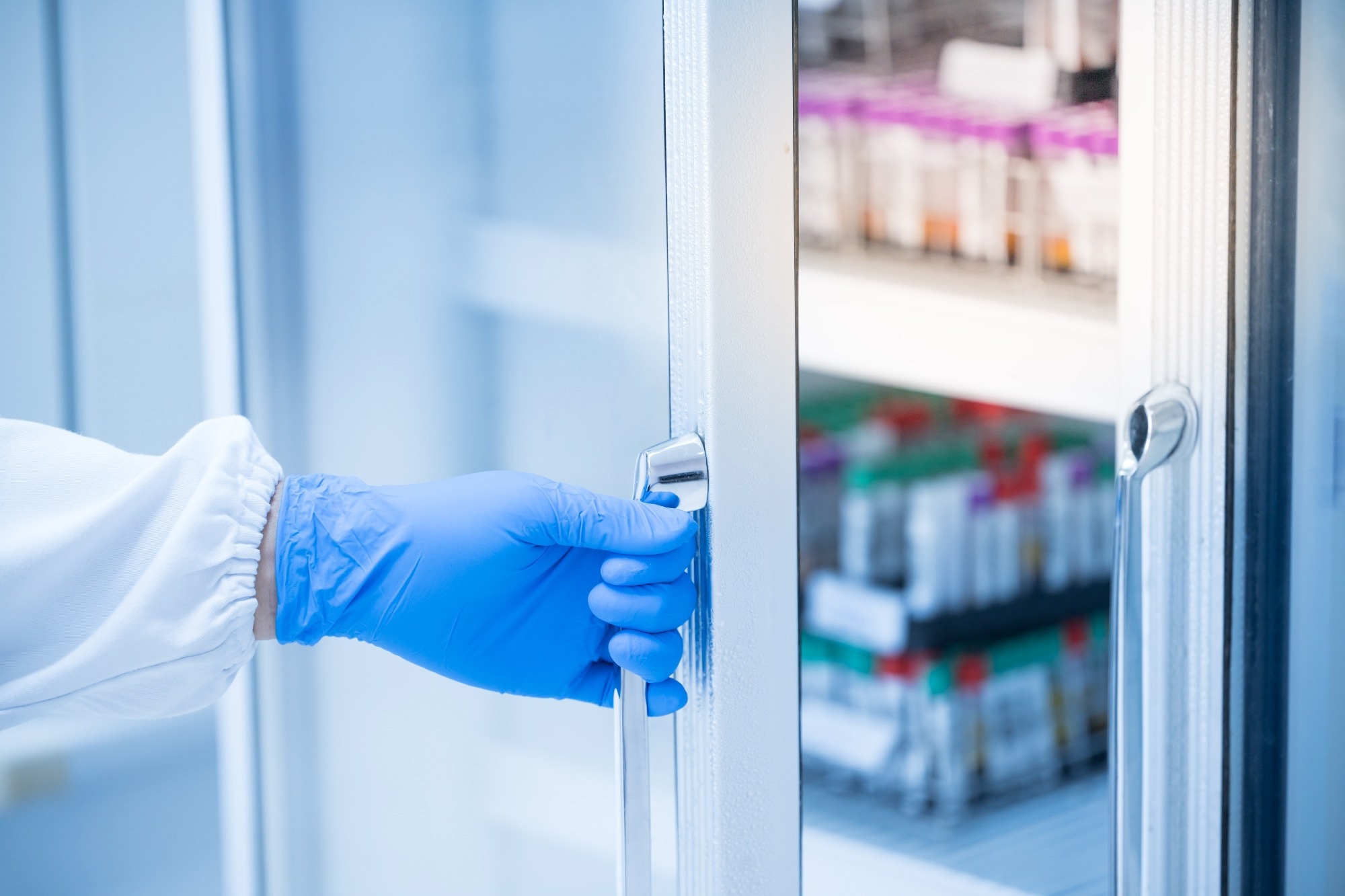 Essential guidelines to safely store medical products