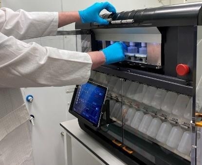 Advancing peptide synthesis using non-canonical amino acids