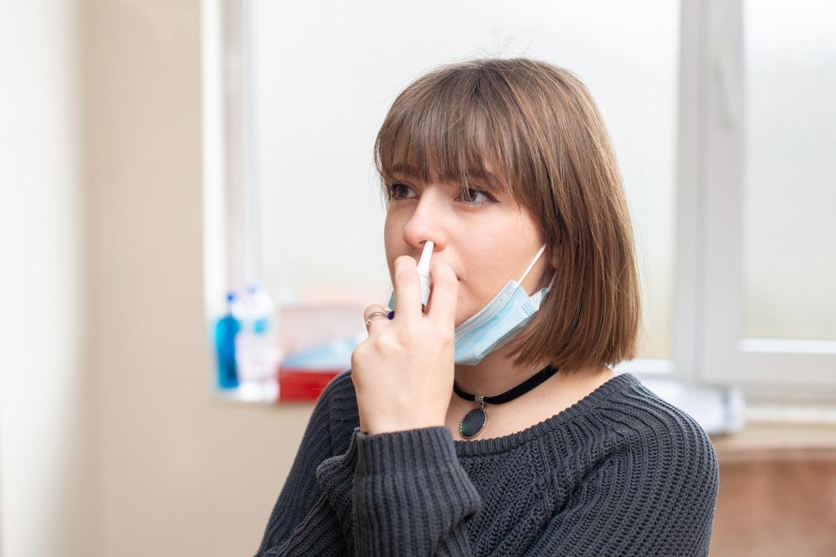 Study: Nasal Nanovaccines for SARS-CoV-2 to Address COVID-19. Image Credit: Pazargic Liviu/Shutterstock