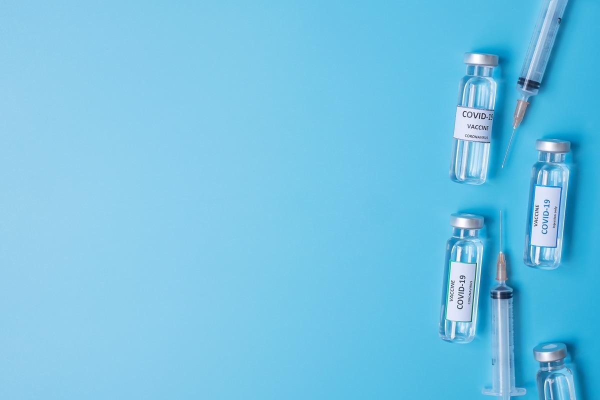 Study: Circular RNA Vaccines against SARS-CoV-2 and Emerging Variants. Image Credit: Jo Panuwat D/Shutterstock