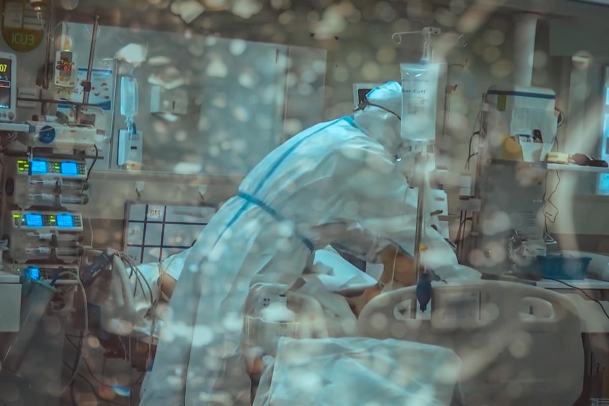 Study: SARS-CoV-2 hyperimmune globulin for severely immunocompromised patients with COVID-19: a randomised, controlled, double-blind, phase 3 trial. Image Credit: shutter_o/Shutterstock