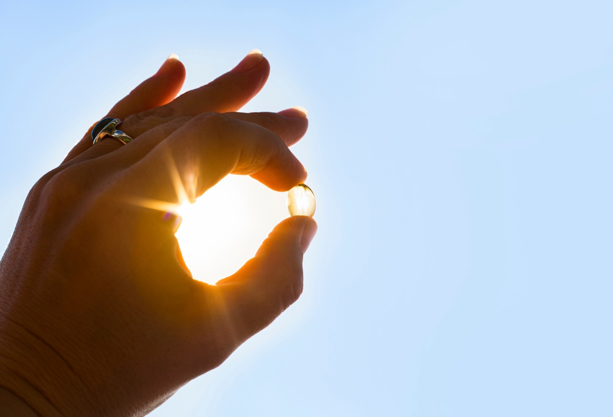Study: What is the Impact of Vitamin D Levels on COVID-19 Severity?: A Systematic Review. Image Credit: FotoHelin/Shutterstock
