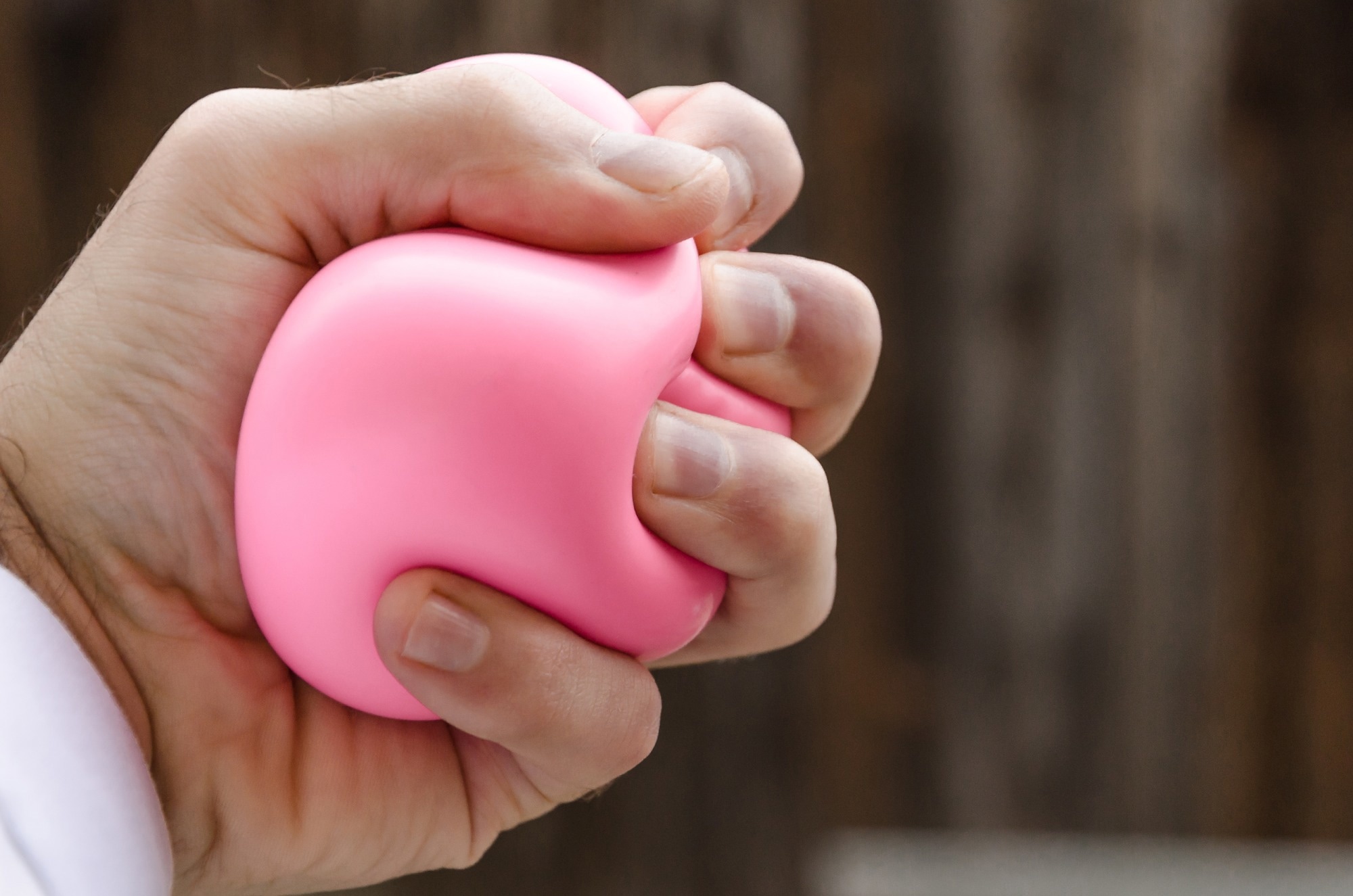 Study: Walking pace, handgrip strength, age, APOE genotypes, and new-onset dementia: the UK Biobank prospective cohort study. ​​​​​​​Image Credit: Focus and Blur / Shutterstock