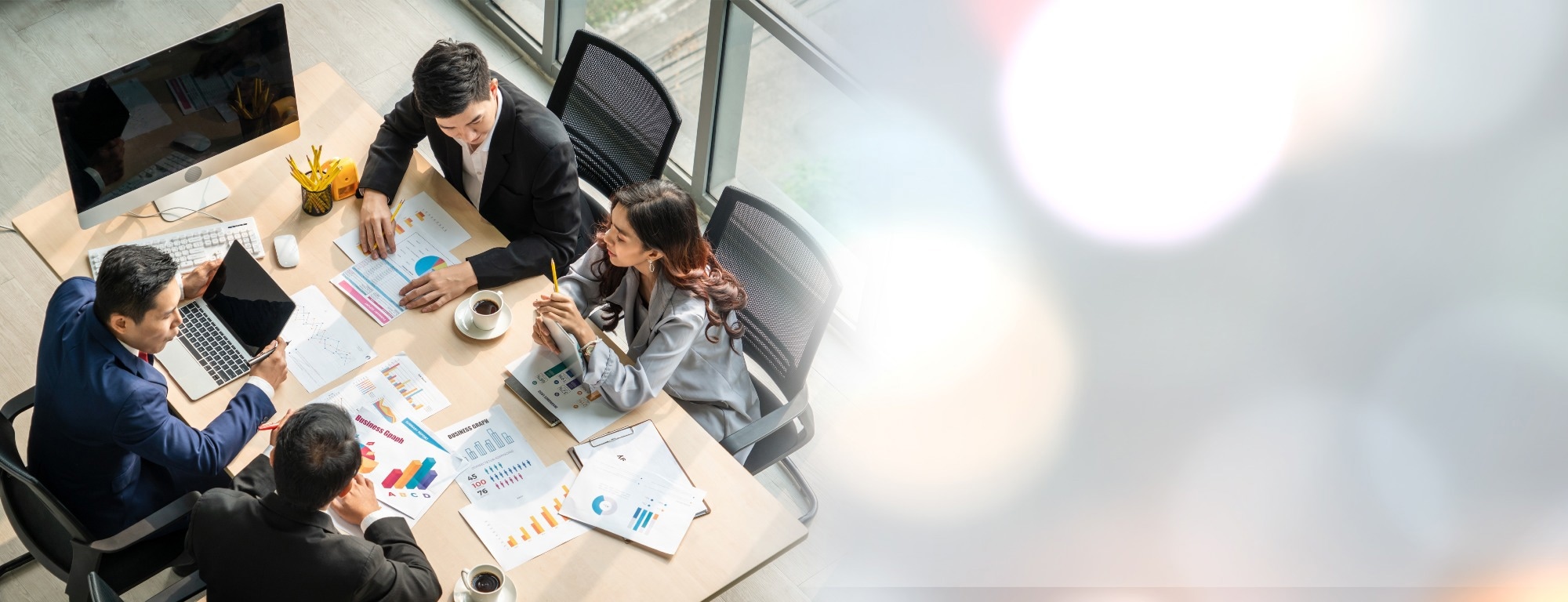 Study: Improving movement behavior in office workers: effects of two multi-level cluster-RCT interventions on mental health. Image Credit: Summit Art Creations/Shutterstock.com