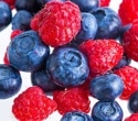 Berries pack more fiber and antioxidants than America’s most-eaten fruits